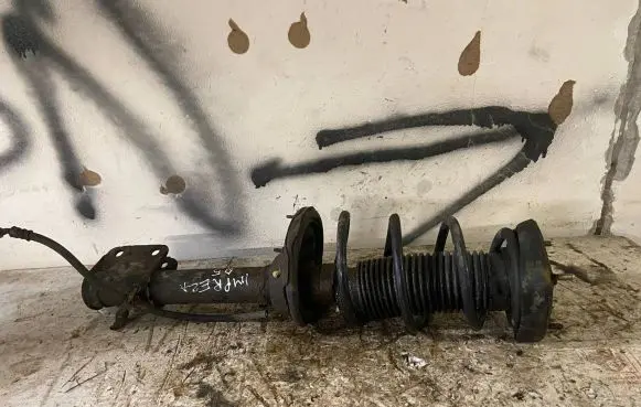 Subaru Impreza II Rear shock absorber with coil spring 