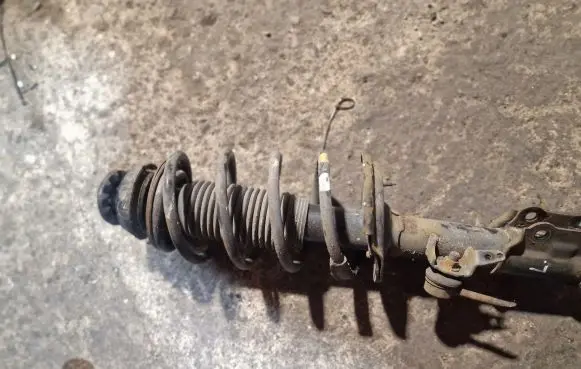 Hyundai i20 (PB PBT) Front shock absorber/damper
