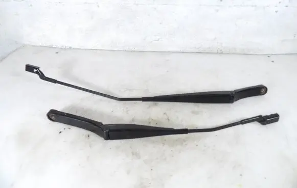 Skoda Octavia Mk4 Front wiper blade arm 97036203