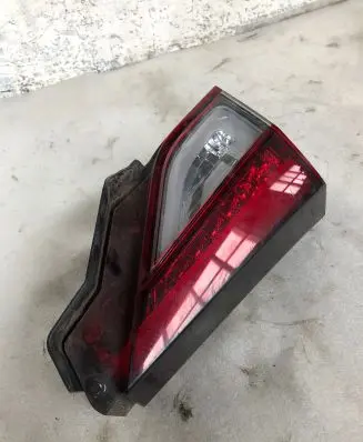Mitsubishi Eclipse Cross Tailgate rear/tail lights W6204