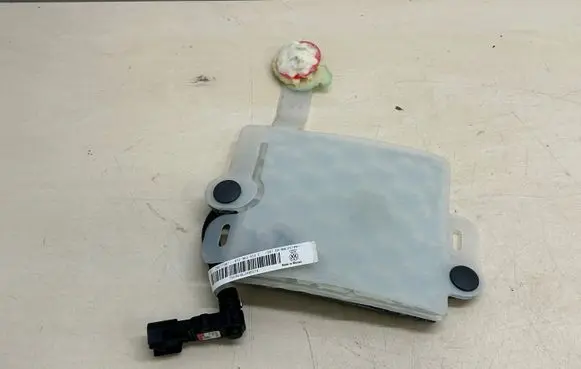 Volkswagen Touareg II Seat pressure sensor 8T0963553E