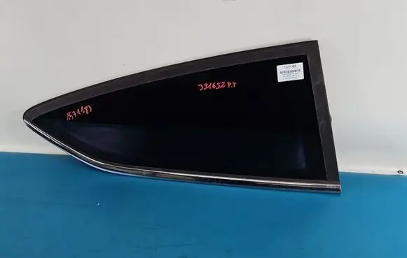 Ford Fiesta Rear side window IMPRK1571183