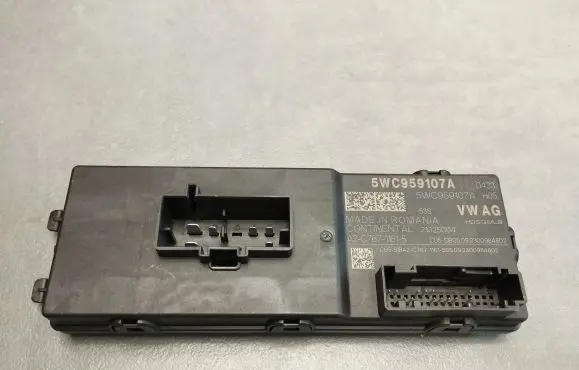 Volkswagen Tiguan Other control units/modules 5WC959107A