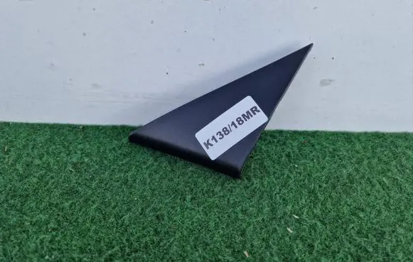 Toyota Camry Front arch trim 67492-06040