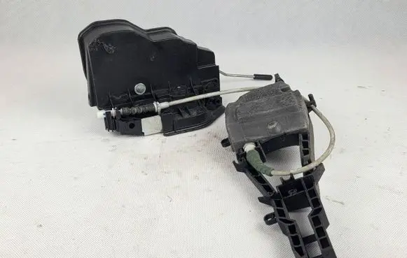 BMW 4 F36 Gran coupe Rear door lock 7229459