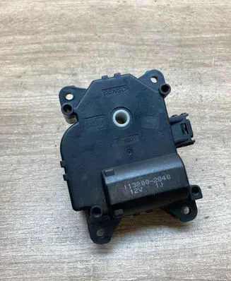 Toyota Auris 150 Air flap motor/actuator 1138002840