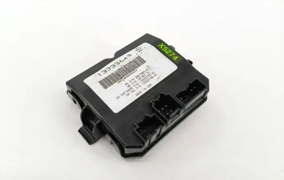Opel Insignia A Tailgate/trunk control unit/module 13333640
