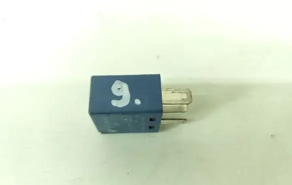 Renault Megane III Other relay 8200900820
