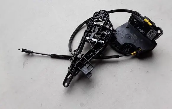 Opel Astra K Rear door lock 13508298