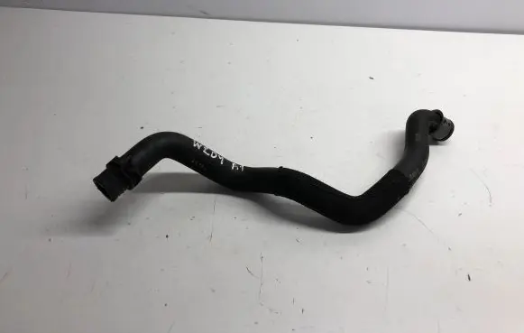 Mercedes-Benz C W204 Engine coolant pipe/hose A2045017182