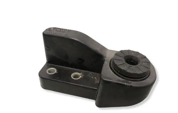 Opel Astra K Radiator mount bracket 13466590