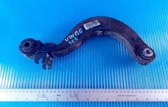 Volkswagen PASSAT B6 Rear upper control arm/wishbone 1K0505323