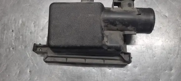 Toyota Yaris Air filter box cover 177050M080