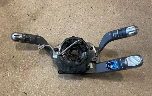 Hyundai Ioniq 5 Wiper turn signal indicator stalk/switch 934B5GI870