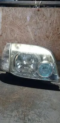Nissan X-Trail T30 Headlight/headlamp