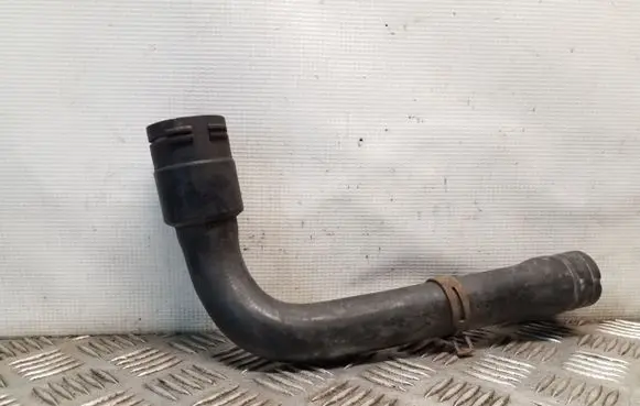 Volkswagen PASSAT B5 Engine coolant pipe/hose 8D0121101K