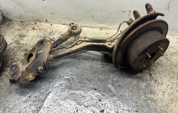 Subaru Outback Rear wheel hub