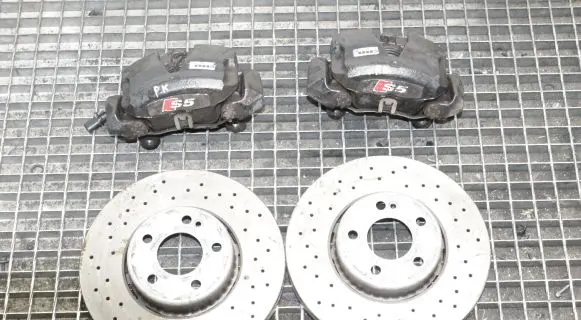 Audi A5 8T 8F Brake discs and calipers set 