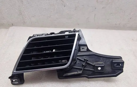 Audi A8 S8 D4 4H Dashboard side air vent grill/cover trim 4H1820901A