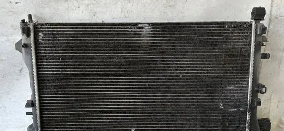 Opel Vectra C Coolant radiator 13108569