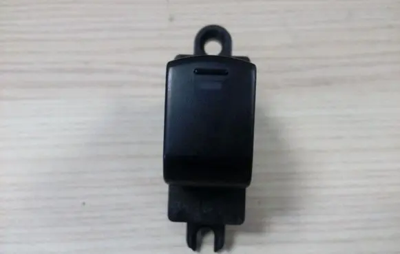 Nissan Pathfinder R51 Electric window control switch 25411EA00A MB169