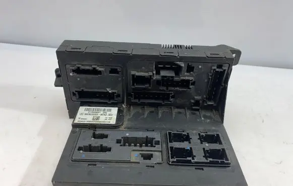 Mercedes-Benz E W211 Fuse module 2115459001