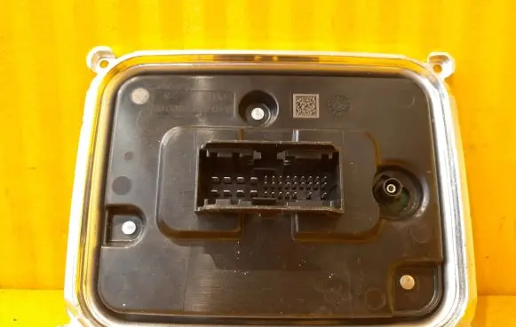 Mercedes-Benz GLC C254 Voltage converter/converter module A2969000311