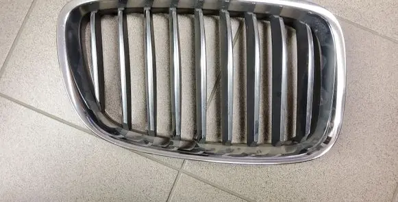 BMW 5 GT F07 Front bumper upper radiator grill 51137200170