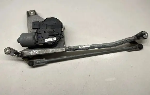 Audi Q7 4M Front wiper linkage and motor 4M8955119 4M8955023