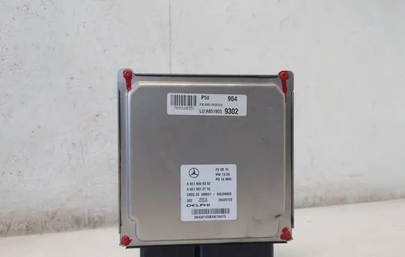 Mercedes-Benz Vito Viano W639 Engine control unit/module A6519009302 A6519010702 6519009302
