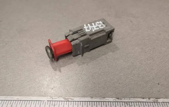 Opel Astra H Brake pedal sensor switch 55701396 869619858