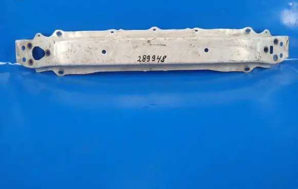 Toyota Yaris Front bumper foam support bar 520210D070