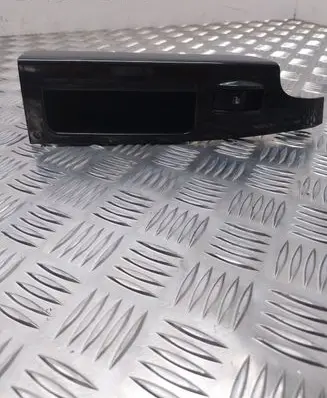 KIA Sorento Rear door window switch trim 478525110