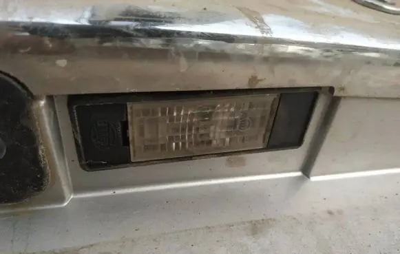 Peugeot 807 Number plate light