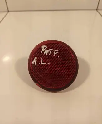 Nissan Pathfinder R51 Rear tail light reflector E1021767