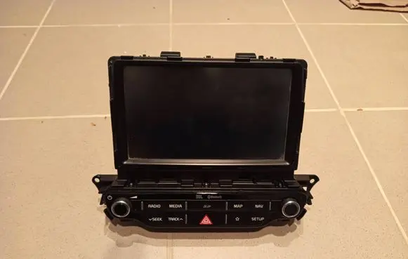 KIA Niro Radio/CD/DVD/GPS head unit 96550-G5140 10R059207 LAA8433DENH