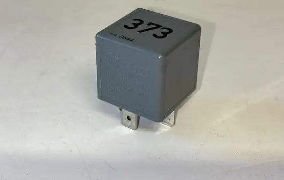 Audi A6 S6 C6 4F Other relay 8D0951253A