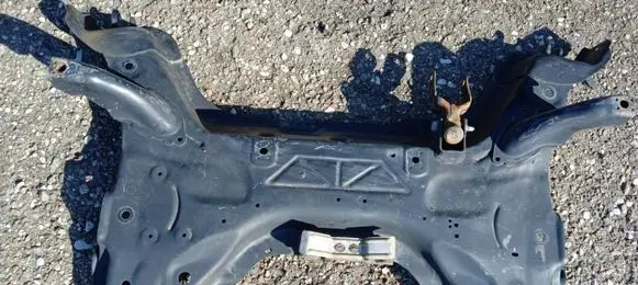 Citroen Berlingo Front subframe 531998B 531997B