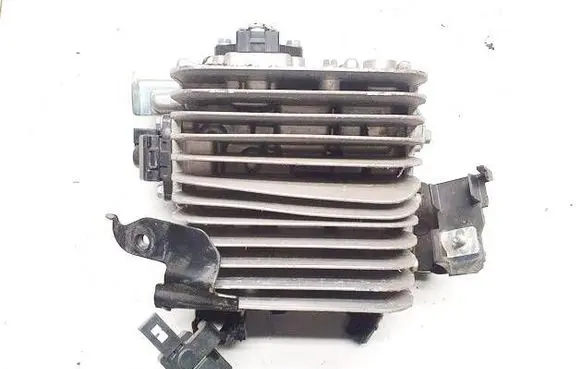Mazda CX-30 Voltage converter inverter ke143kf755