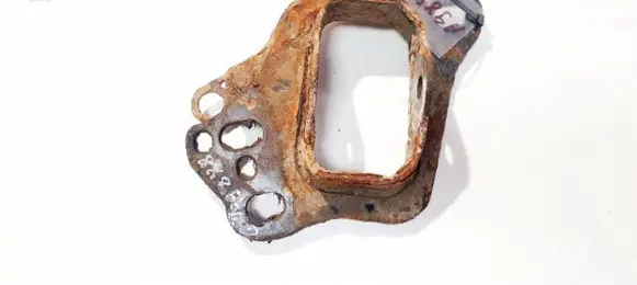 Saab 9-5 Bracket in trunk/boot 
