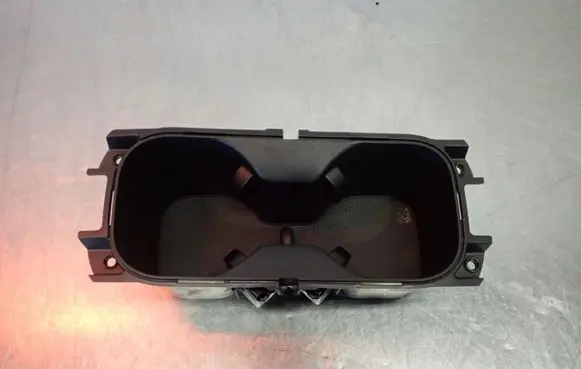 Hyundai i30 Cup holder 