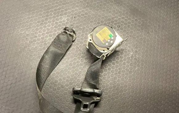 Mitsubishi Colt CZ3 Rear seatbelt 602441100B