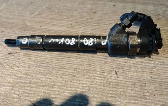 Mercedes-Benz A W169 Fuel injector