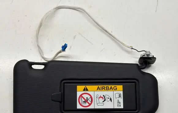 Peugeot 5008 II Sun visor