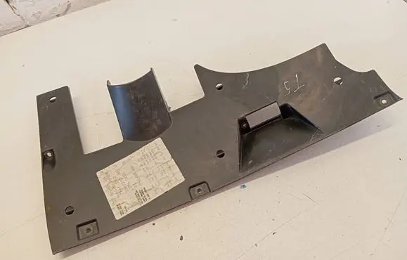 Dashboard lower bottom trim panel