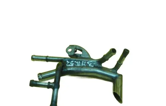 Audi A4 S4 B8 8K Engine coolant pipe/hose J24B