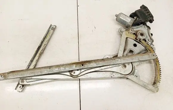 Toyota Corolla Verso AR10 Sliding door window regulator with motor 