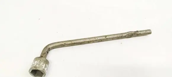 Mazda CX-7 Wheel nut wrench 