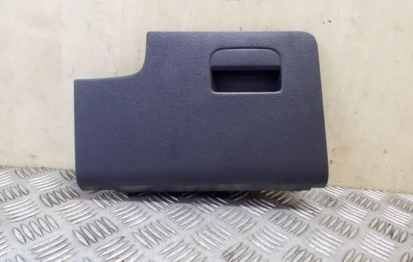 Volkswagen Tiguan Dashboard storage box/compartment 5M2858719F 5M2857921F