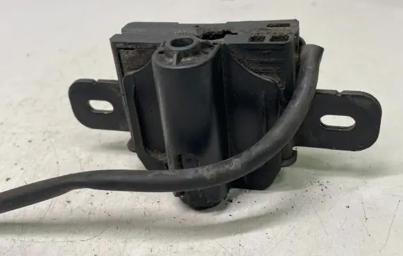 Volvo V60 Engine bonnet/hood lock/catch